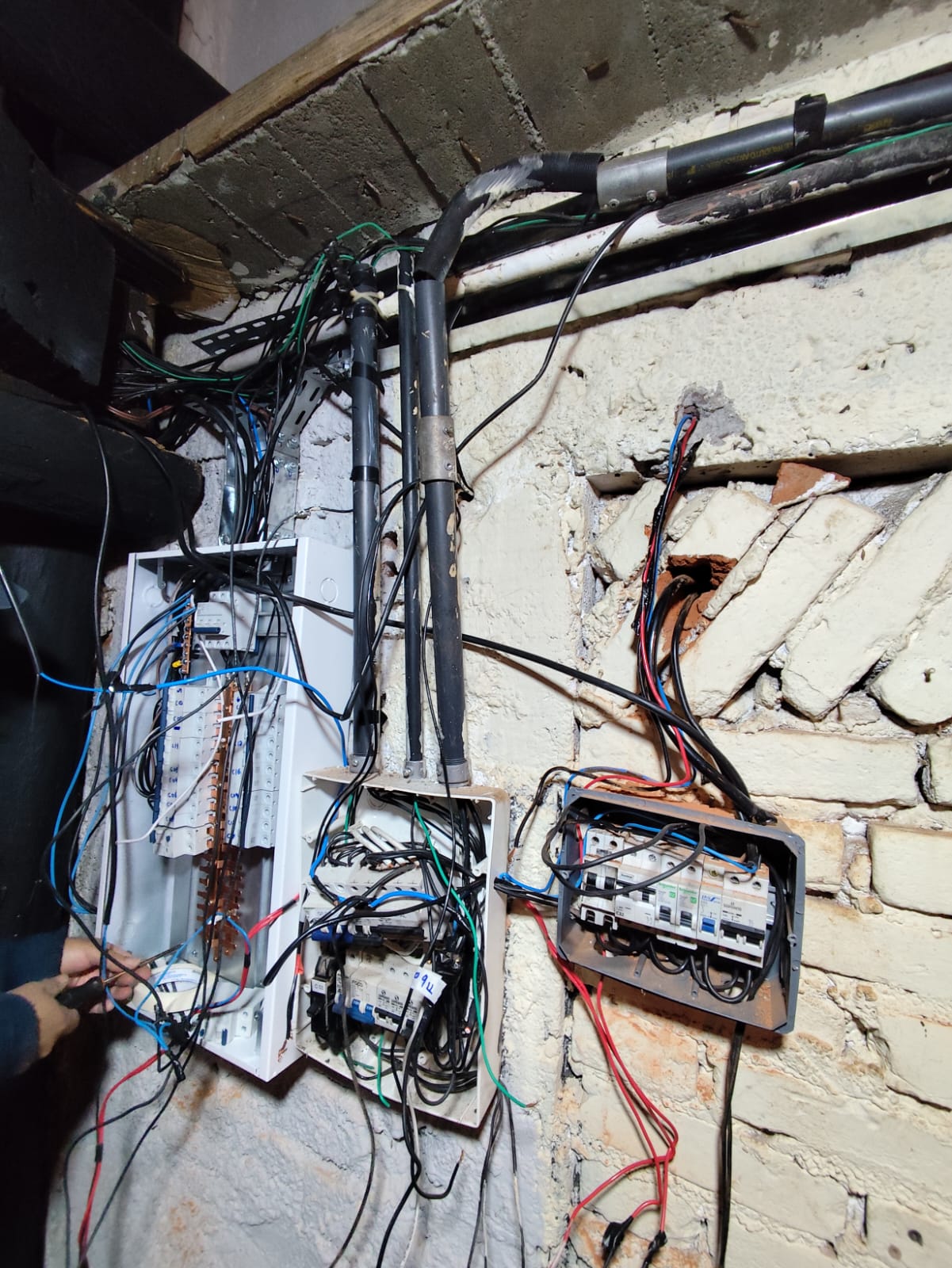Instalações Elétricas Dona Tica - imagem 3